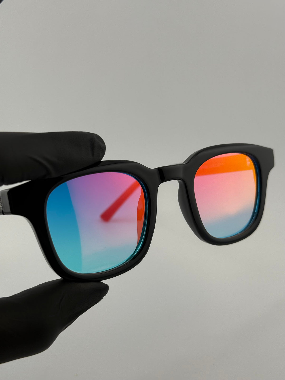 Lavava black oled