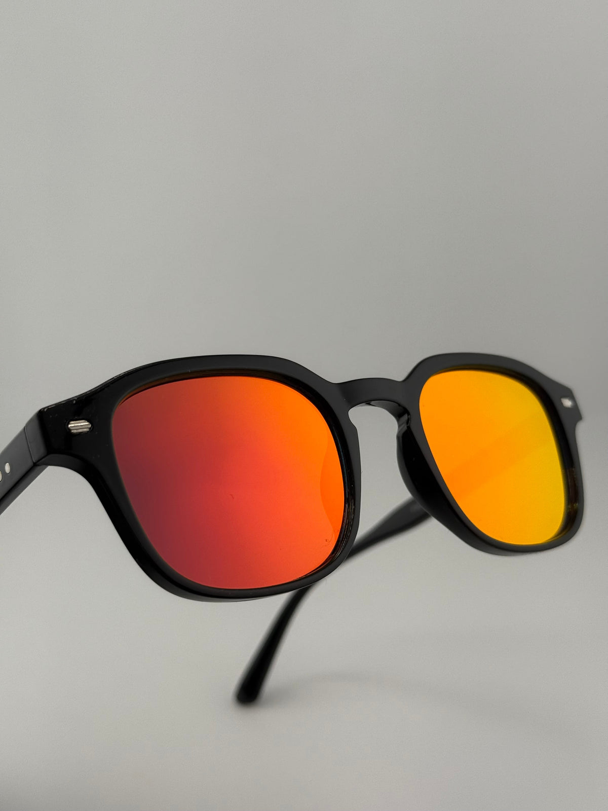 Sormiou black miroir orange