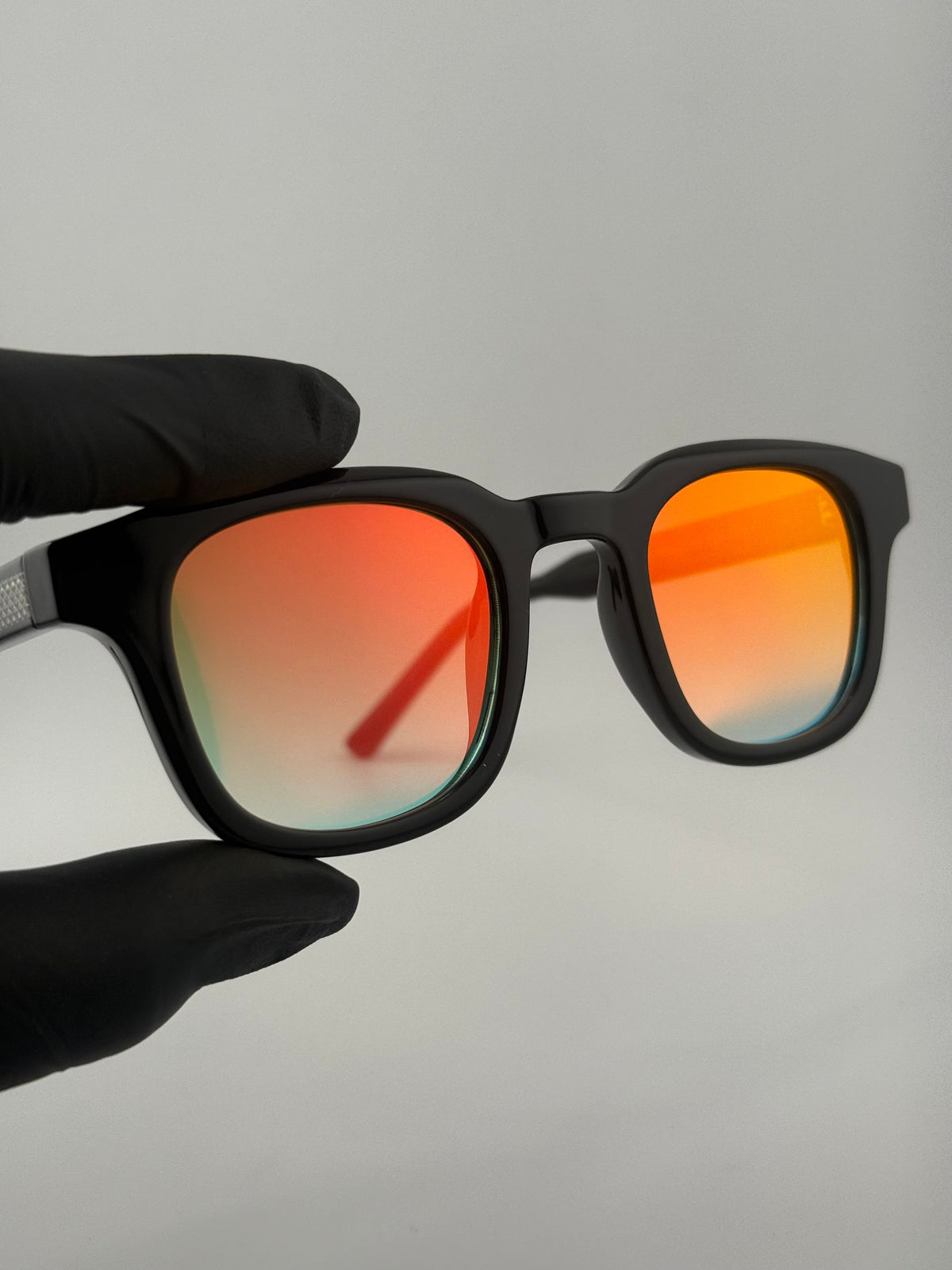 Lavava black orange